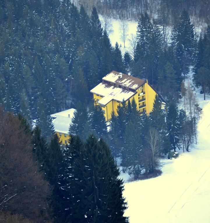 Hotel Smrecina Low Tatras Eksteriør billede